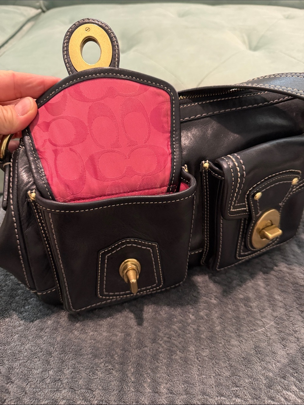 Coach Black Leather Shoulder Bag with Gold-Tone Turn-Lock Pockets - Picture 4 of 9